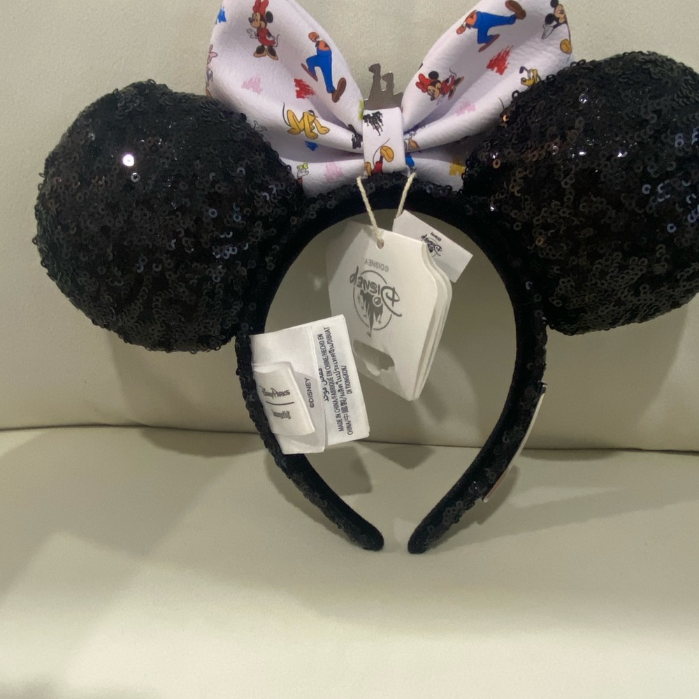 Loungefly Black Sequin Minnie Mouse & Friends Ears with White Bow - Picture 2 of 5